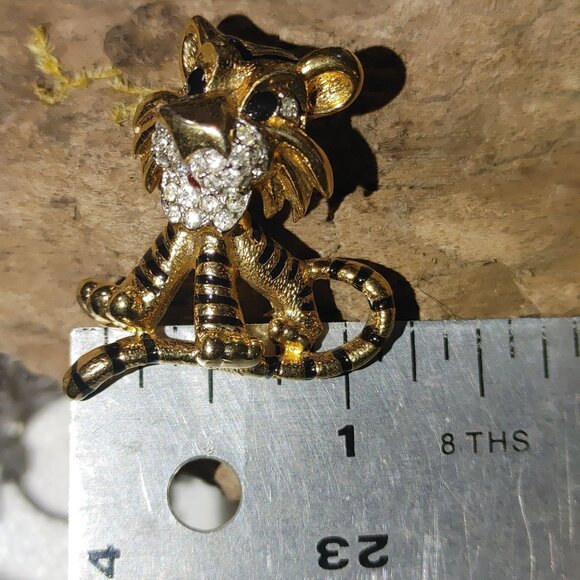 Jomaz Brooch Pin Vintage Gold Rhinestone Tiger Cat Black Enamel Stripes Crystal - Picture 4 of 11